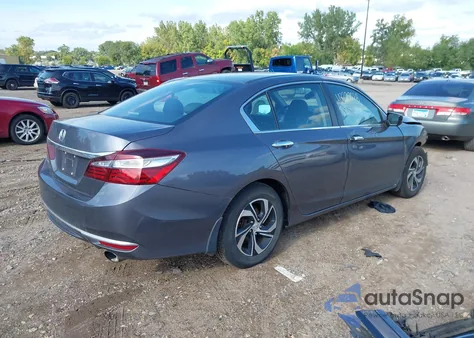 2017 Honda Accord Lx z USA, uszkodzony, nr VIN 1HGCR2F36HA019417